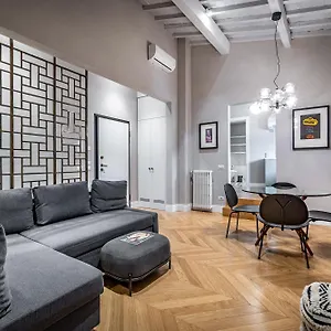 https://hs4u-ricasoli-luxury-apartment-near-duomo-n1.it-tuscanyhotel.com
